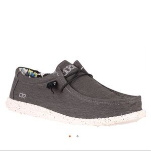 Hey Dude Wally Stretch Gray Size 9